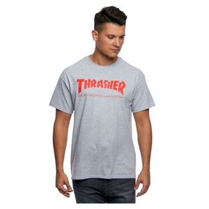 💜3/$30 Mens Small Thrasher Skateboard Tee